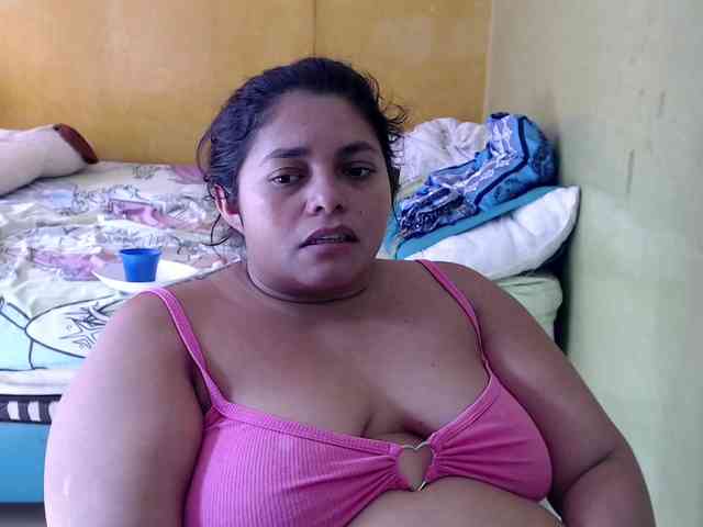 mia-naughty webcam