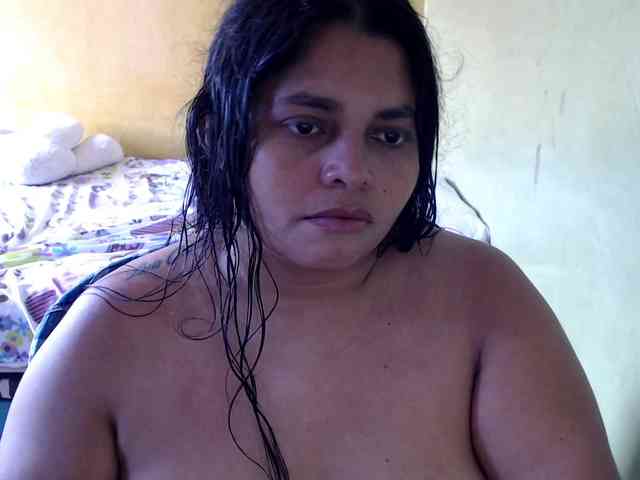 mia-naughty webcam