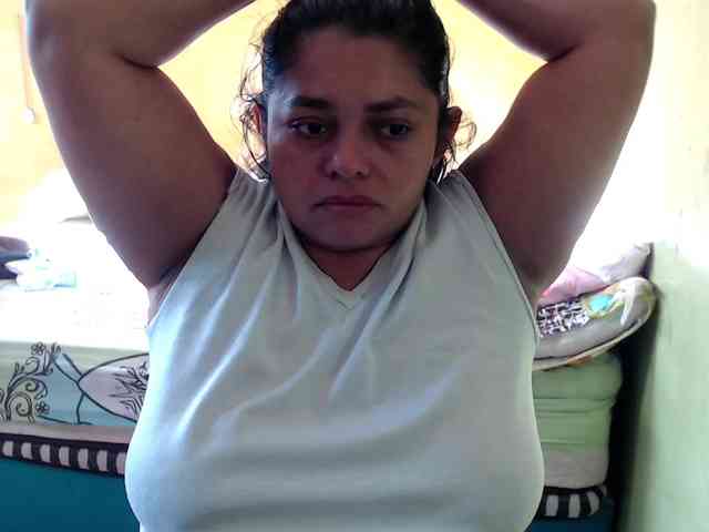 mia-naughty webcam