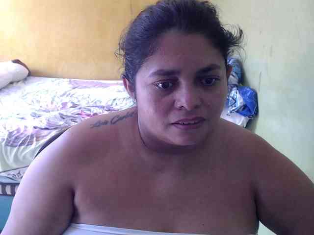 mia-naughty webcam
