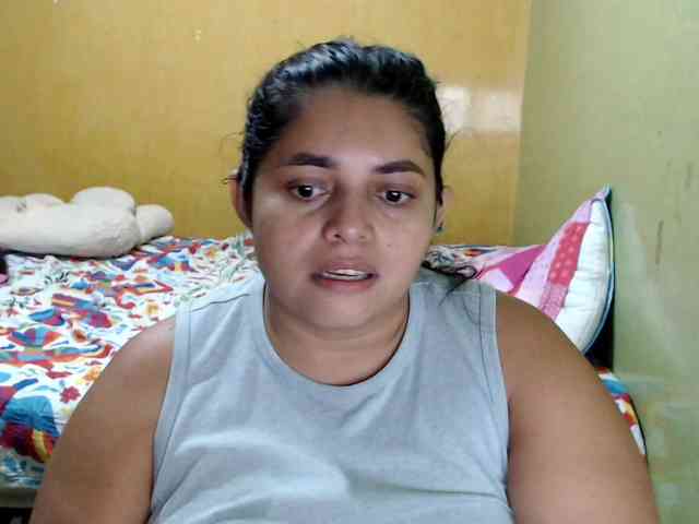mia-naughty webcam