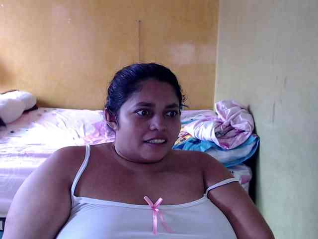 mia-naughty webcam