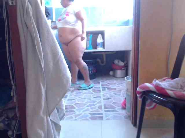 mia-naughty webcam