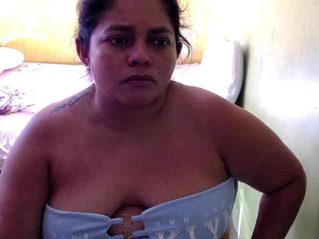 mia-naughty webcam