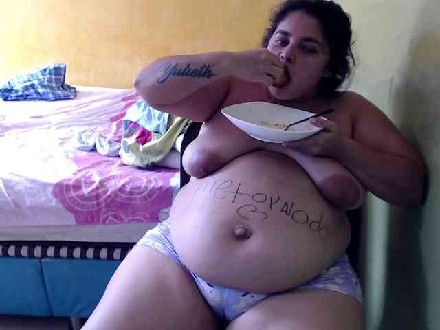 mia-naughty webcam