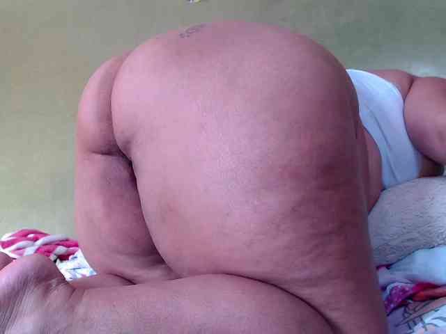 mia-naughty webcam