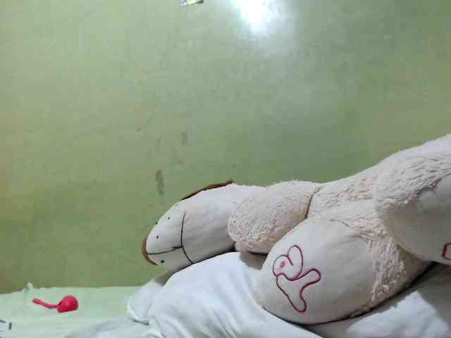 mia-naughty webcam