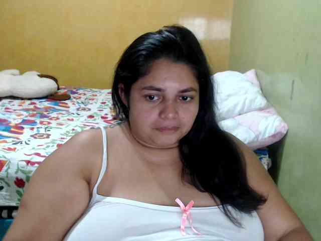 mia-naughty webcam