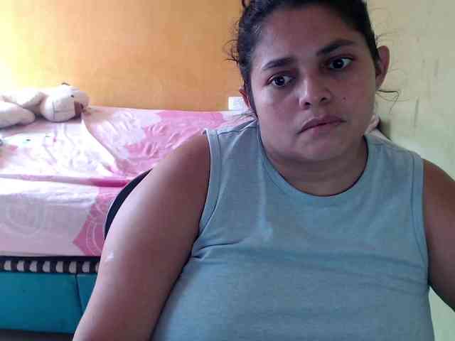 mia-naughty webcam