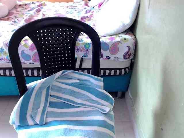 mia-naughty webcam