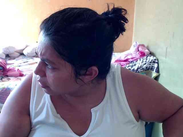 mia-naughty webcam