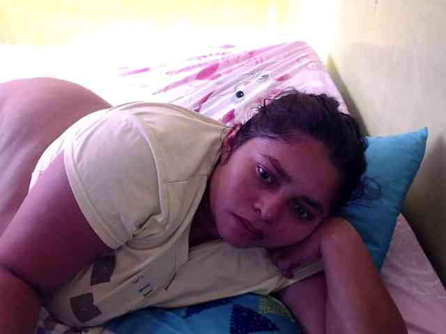 mia-naughty webcam