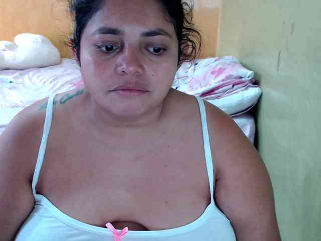 mia-naughty webcam