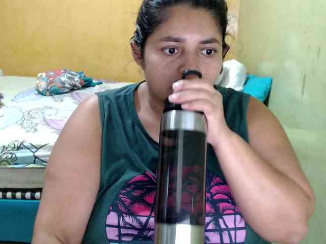 mia-naughty webcam