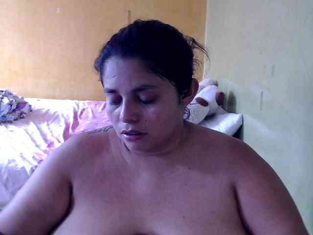 mia-naughty webcam