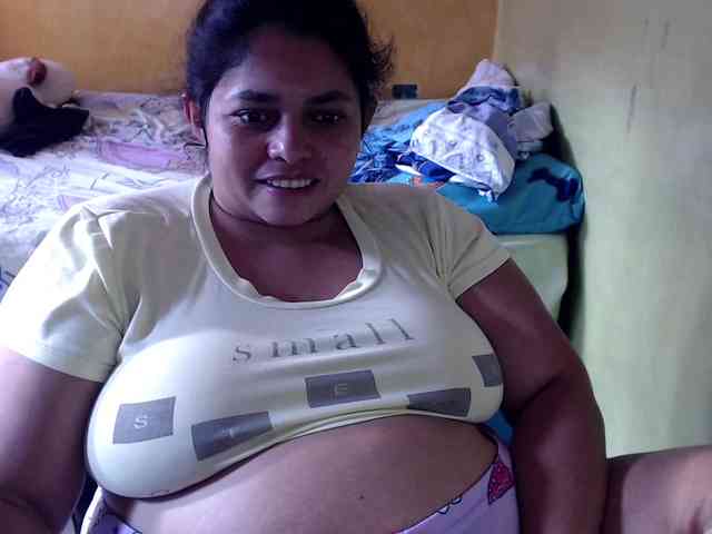 mia-naughty webcam
