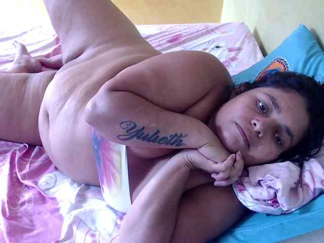 mia-naughty webcam
