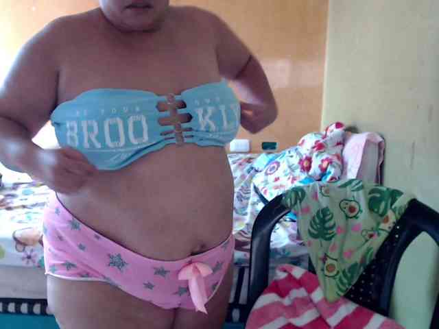 mia-naughty webcam