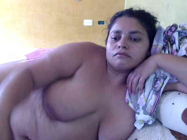 mia-naughty webcam