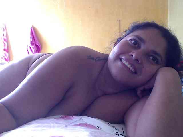 mia-naughty webcam