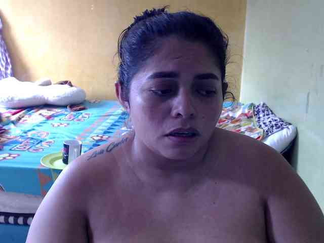 mia-naughty webcam