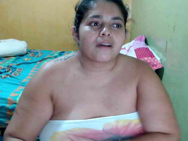 mia-naughty webcam