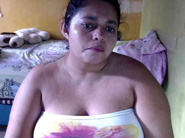 mia-naughty webcam