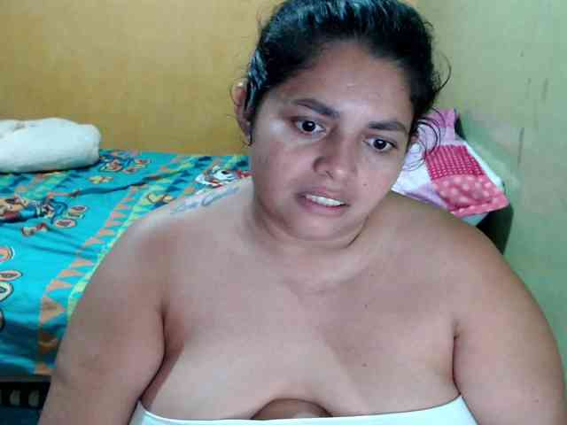 mia-naughty webcam