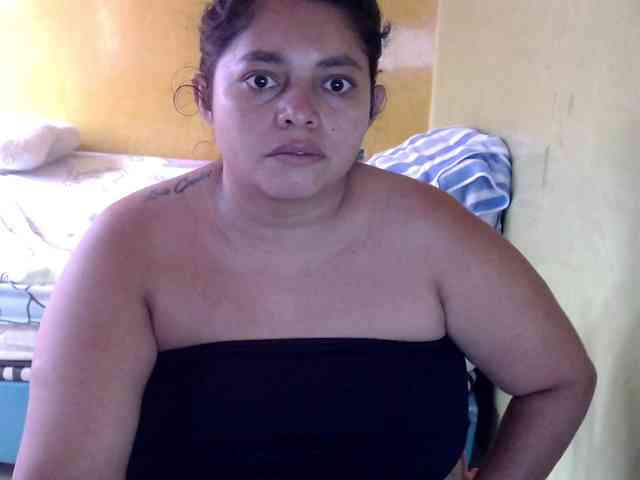 mia-naughty webcam