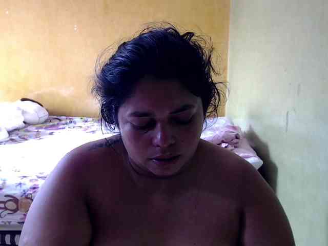 mia-naughty webcam