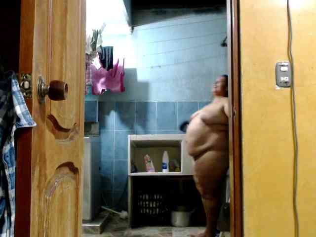 mia-naughty webcam