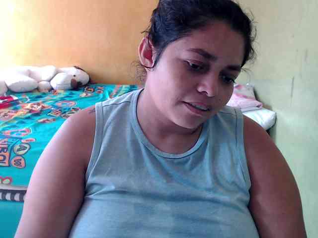 mia-naughty webcam