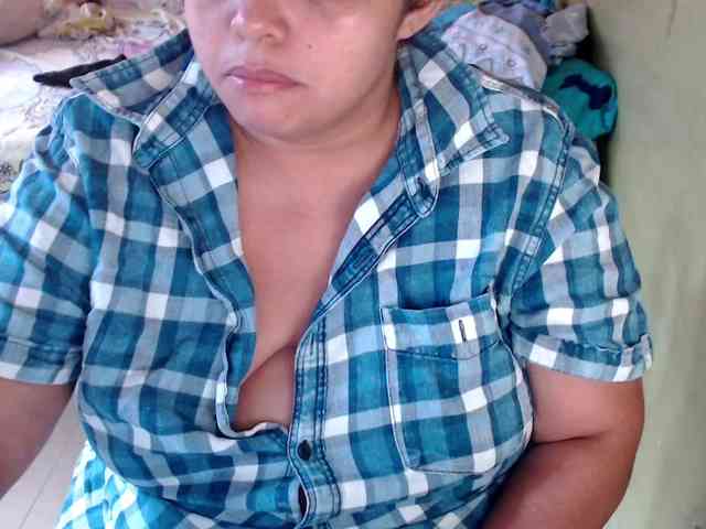 mia-naughty webcam