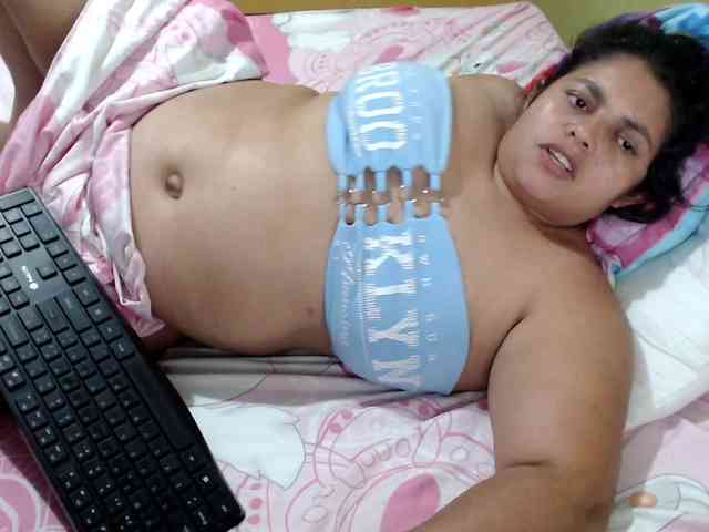 mia-naughty webcam