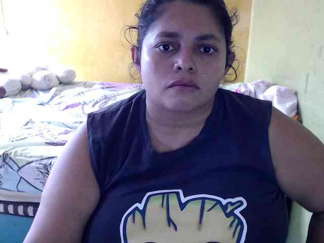 mia-naughty webcam