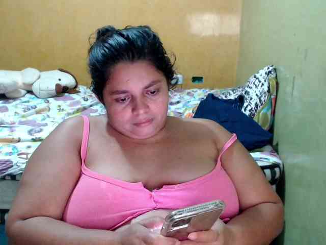 mia-naughty webcam