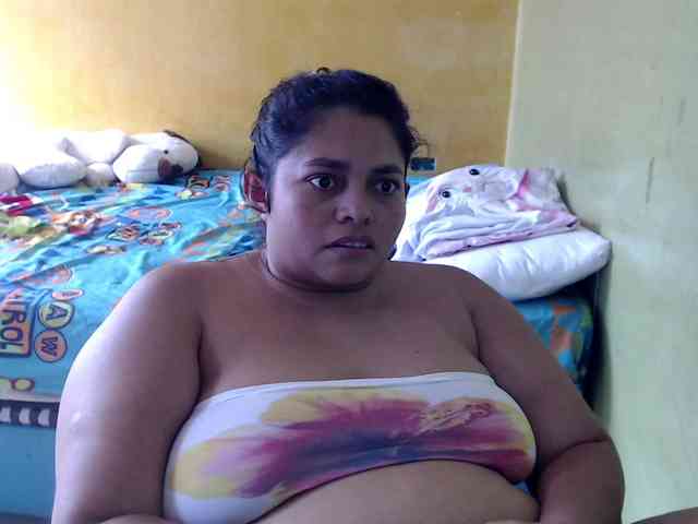 mia-naughty webcam