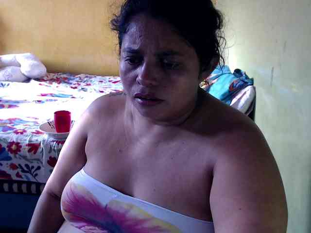 mia-naughty webcam