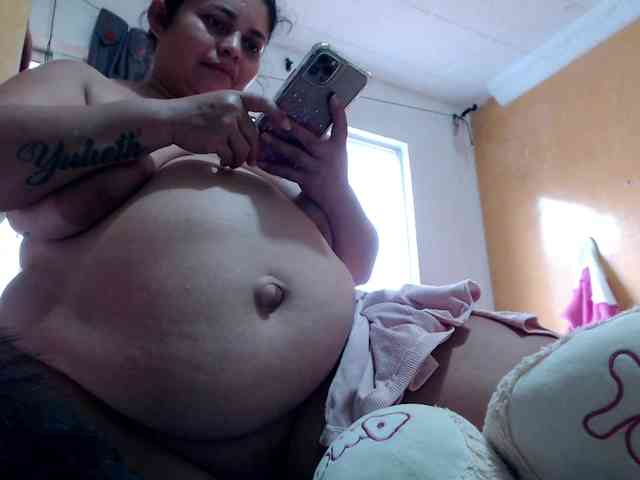 mia-naughty webcam
