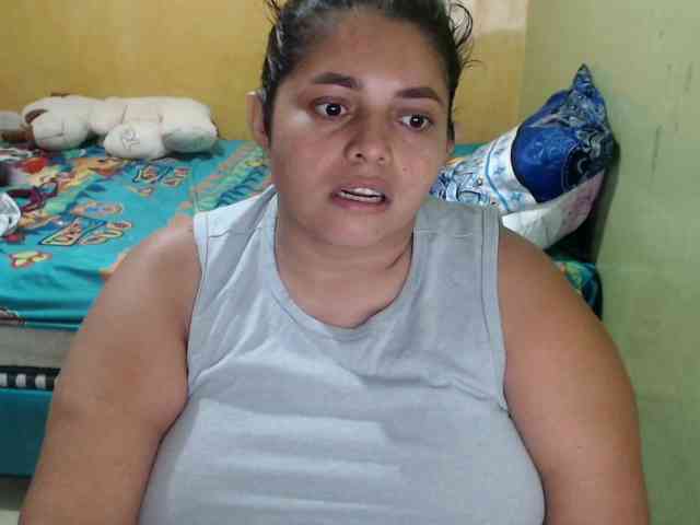 mia-naughty webcam