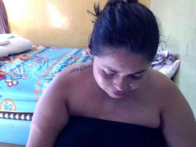 mia-naughty webcam
