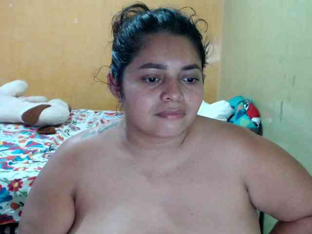 mia-naughty webcam