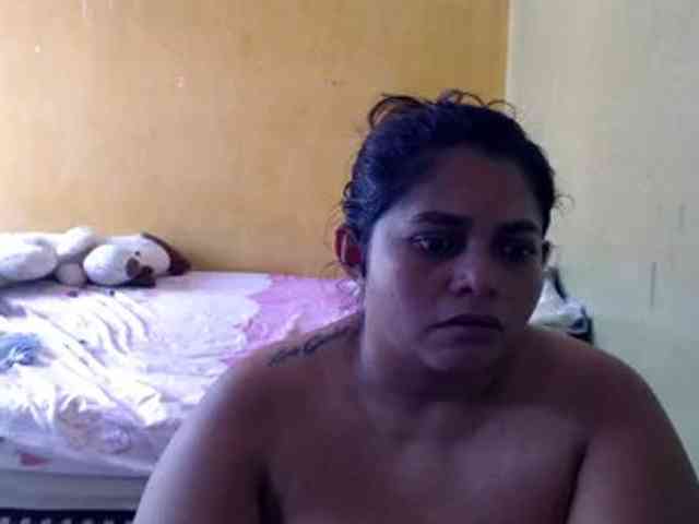 mia-naughty webcam