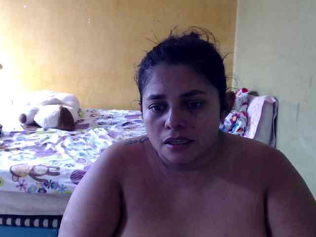 mia-naughty webcam