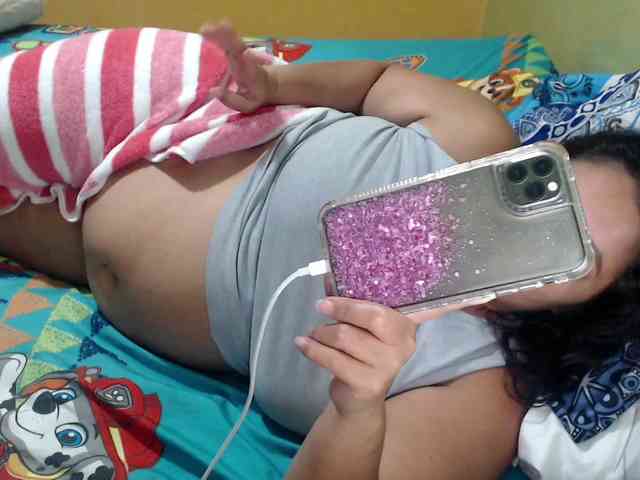 mia-naughty webcam