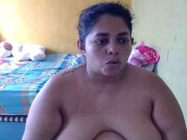 mia-naughty webcam