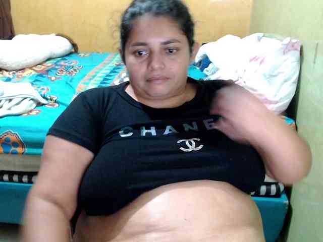 mia-naughty webcam