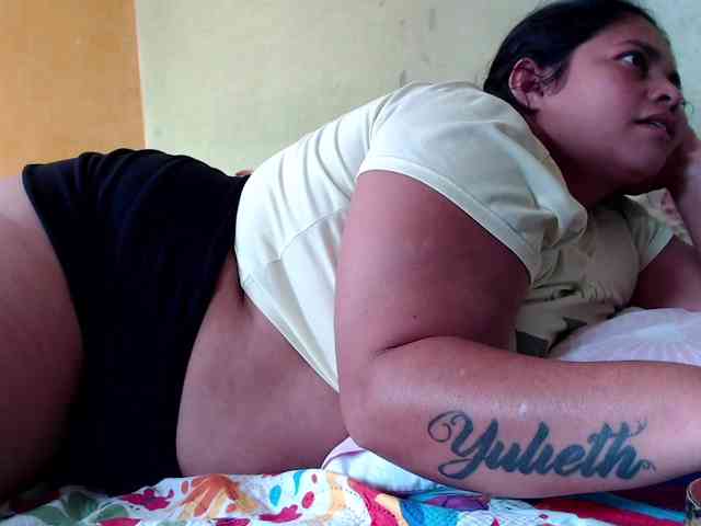 Model: mia-naughty