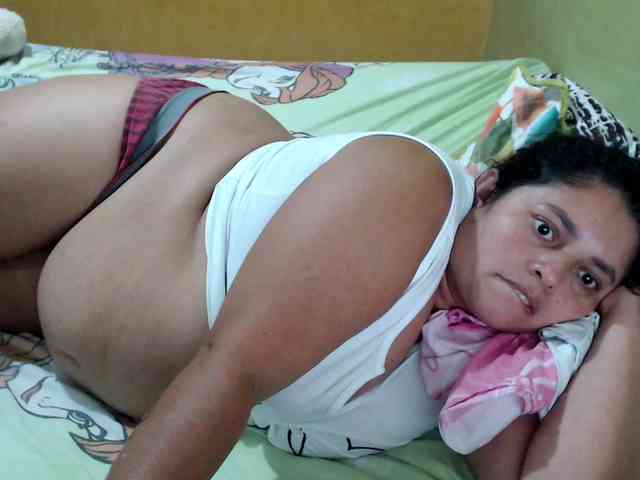 mia-naughty webcam