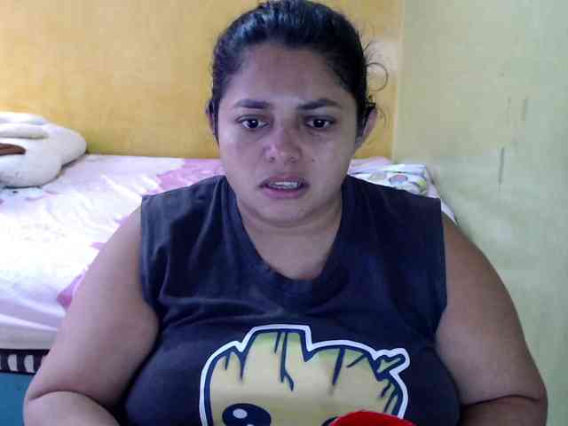 mia-naughty webcam